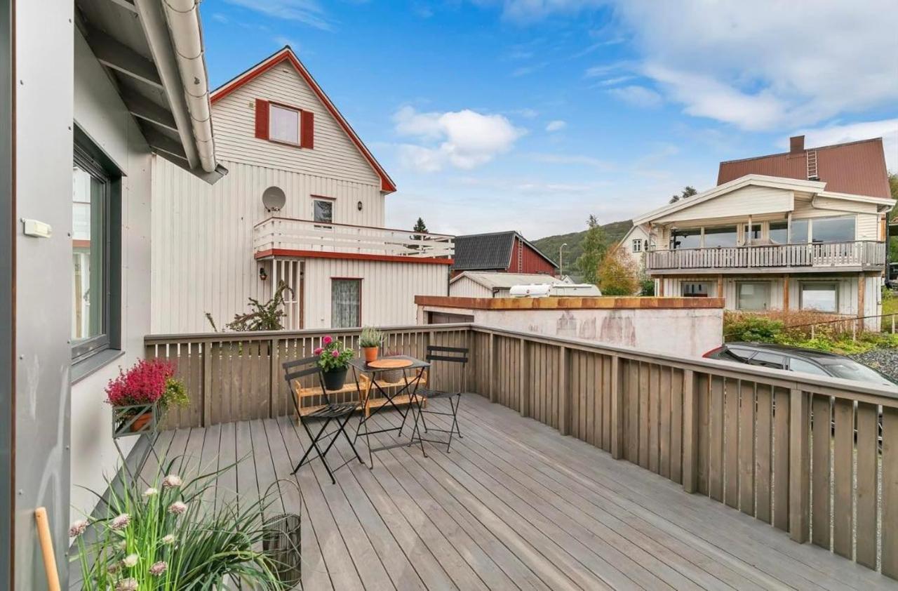 Appartement Din Hjem! Mitt I By1. Gratis Parkering!! à Narvik Extérieur photo